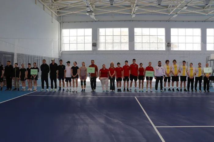🎾 Стартовала XIII Летняя Спартакиада учащихся Кубани по теннису!

30 марта 2026 года в Кореновске – географическом центре Кубани – началась XIII Летняя Спартакиада учащихся (юношеская) Кубани 2026 года по теннису! В соревнованиях принимают участие жители 8 муниципальных образований Краснодарского края: Анапа, Армавир, Геленджик, Краснодар, Новороссийск, Сочи, Щербиновский и Ейский районы.

Мероприятие проводится в рамках государственной программы Краснодарского края "Развитие физической культуры и спорта" и направлено на популяризацию тенниса среди молодёжи, выявление новых талантов и укрепление спортивного духа региона.

Желаем всем участникам ярких побед, честной борьбы и незабываемых эмоций! 🏆💪

Следите за новостями и болейте за своих чемпионов!
